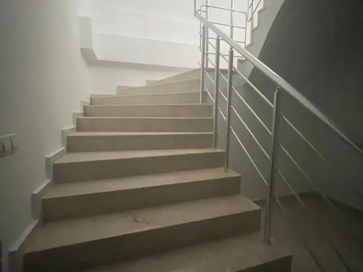 Uğur Mumcu Cadde&#39;si Üzeri Bodrumlu Müstakil Kiralık İşyeri Favorilerime Ekle Yazdır Facebook ile paylaş