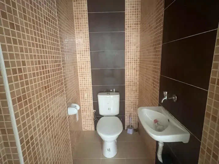 PASİFİKTEN GAZİEMİR ATIFBEYDE 40 M² SATILIK BOŞ DÜKKAN 