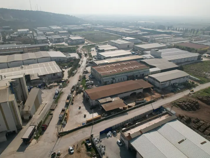 PASİFİKTEN TORBALI YAZIBAŞINDA 2.000 M² KAPALI ALANLI FABRİKA