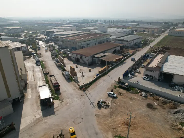 PASİFİKTEN TORBALI YAZIBAŞINDA 2.000 M² KAPALI ALANLI FABRİKA