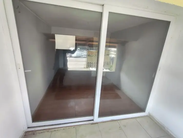 Pierlife&#39;tan Gaziemir Kaymakamlık Karşısı Dükkan mağaza