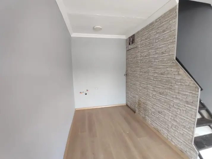 Pierlife&#39;tan Gaziemir Kaymakamlık Karşısı Dükkan mağaza