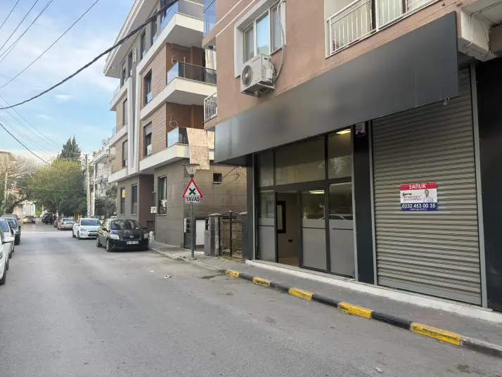 Menderes cad. arkasında batar katlı sıfır tadilatlı lux işyeri