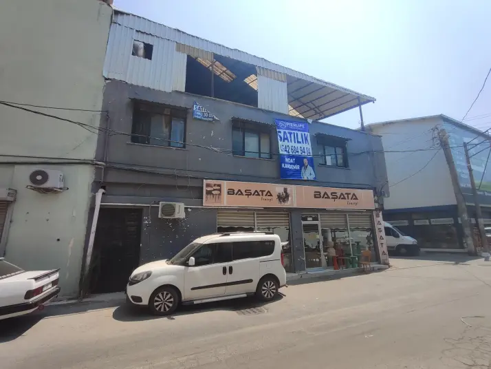 Pierlife&#38;#39;tan Mobilyacılar Sitesinde İşlek Mağaza ve İmalathane