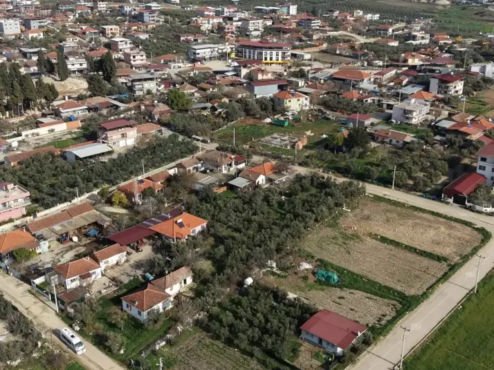 İZMİR TEKELİDE SATILIK 590 M2 İMARLI İZBANA YAKIN HARİKA KÖŞE ARSA