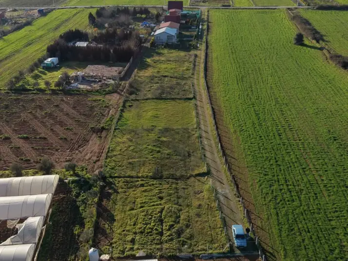 MENDERESTE SATILIK 500 M2 TAPULU 75 M2 EV ELEKTRİK SUYU OLAN HARİKA BAHÇE