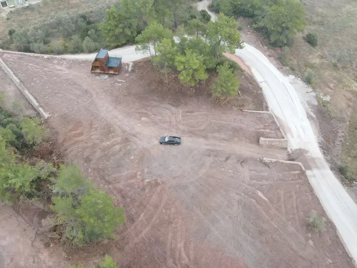 İZMİR ÇATALCADA SATILIK TAPULU 400 M2 KÖYE YAKIN TAŞ DUVARLI MUHTEŞEM BAHÇE