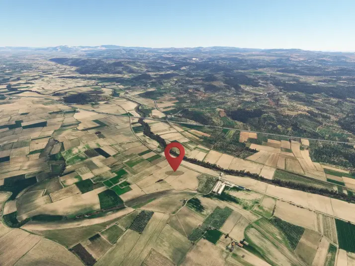 BERGAMA BOZKÖY SATILIK MÜSTAKIL SULU TARLA