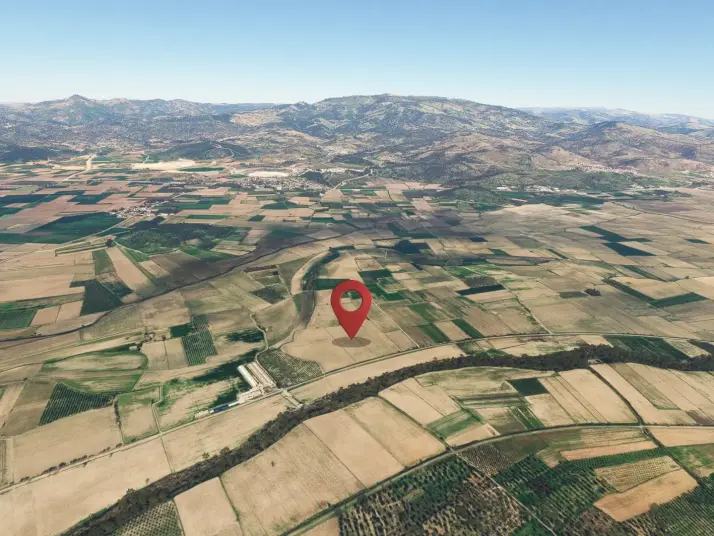 BERGAMA BOZKÖY SATILIK MÜSTAKIL SULU TARLA