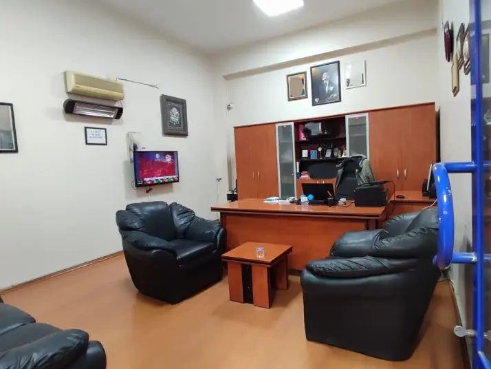 GAZİEMİR TURYAPTAN ANA CADDEYE 120 M. KOMPLE KİRALIK İMALATHANE
