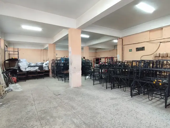 GAZİEMİR TURYAPTAN ANA CADDEYE 120 M. KOMPLE KİRALIK İMALATHANE