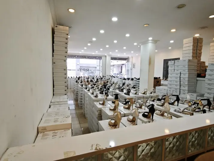 Ayakkabıcılar Sitesi&#39;nde Yüksek Kira Getirili Komple Bina