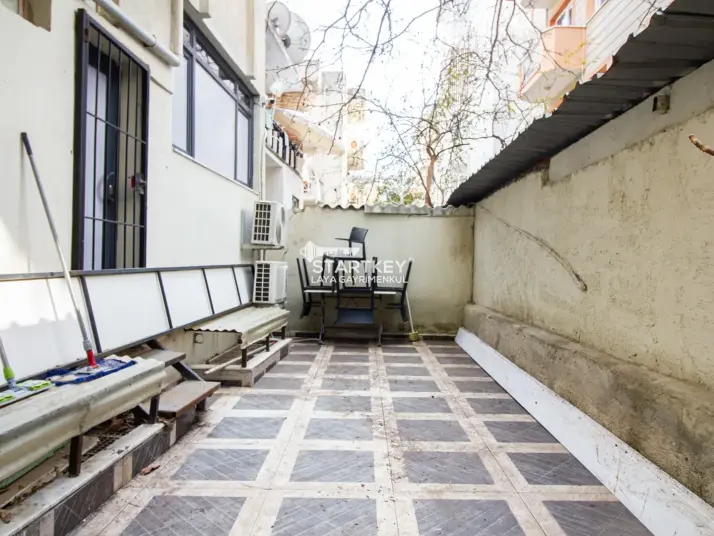 KUŞADASI CUMHURİYET MAHALLESİ’NDE DEPOLU + ÇİFT BAHÇELİ SATILIK DÜKKAN