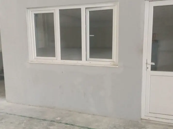 Oğlananası&#39;nda 1000 m2 satılık depo