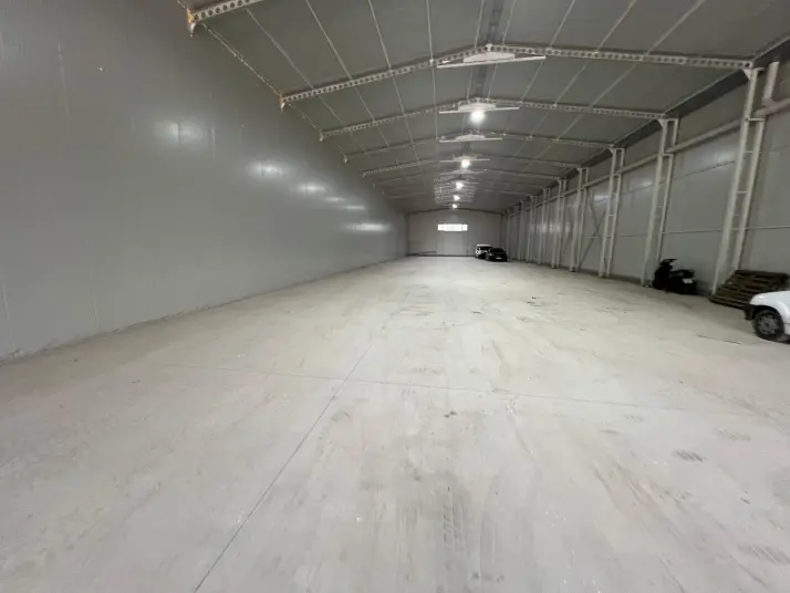 ÜÇ ELMASTAN SANAYİ BÖLGESİNE YAKIN 1.000 M² MUHTEŞEM BİR DEPO / İŞ YERİ