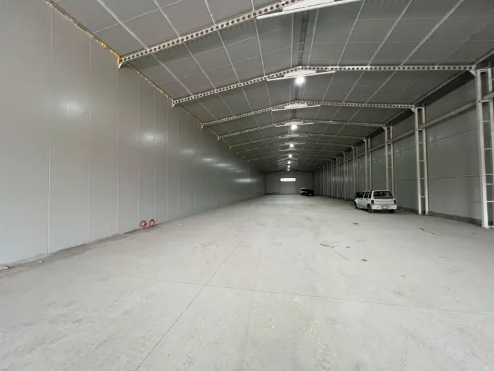 ÜÇ ELMASTAN SANAYİ BÖLGESİNE YAKIN 1.000 M² MUHTEŞEM BİR DEPO / İŞ YERİ