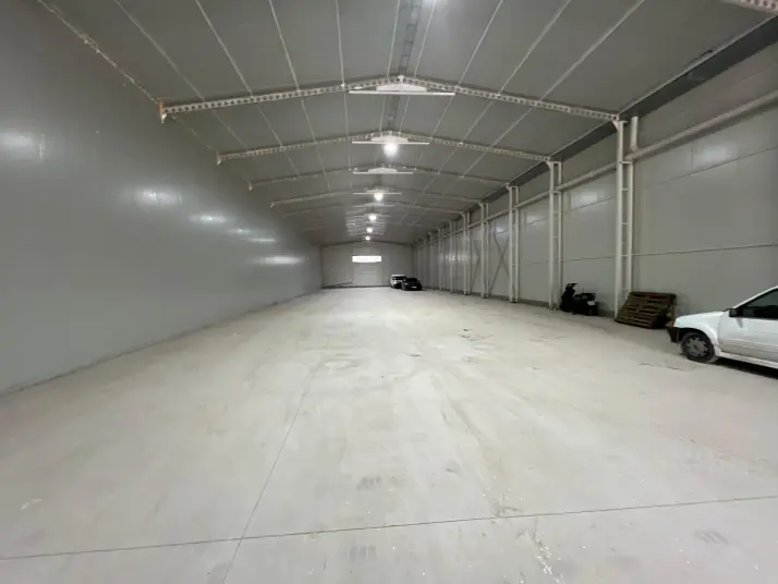 ÜÇ ELMASTAN SANAYİ BÖLGESİNE YAKIN 1.000 M² MUHTEŞEM BİR DEPO / İŞ YERİ