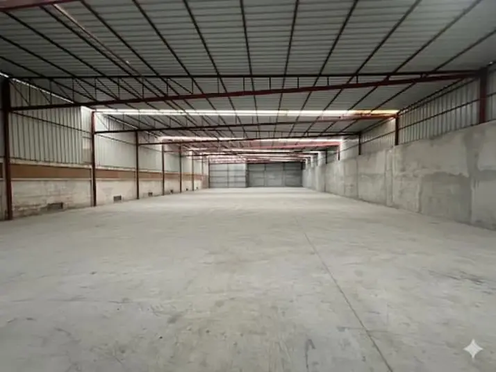 ÜÇ ELMASTAN ZBAN İSTASYONUNA YAKIN 80 KW ENERJİLİ 1.000 M²MUHTEŞEM ÜRETİM YERİ