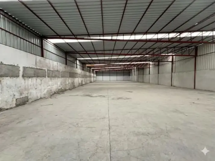 ÜÇ ELMASTAN ZBAN İSTASYONUNA YAKIN 80 KW ENERJİLİ 1.000 M²MUHTEŞEM ÜRETİM YERİ