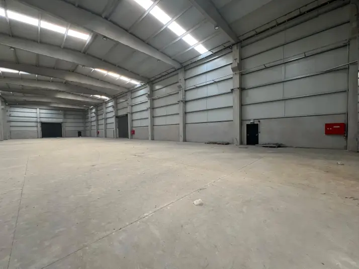 ÜÇ ELMASTAN 1.500 M²KAPALI-1.500 M²AÇIK 400 KW ENERJİLİ FABRİKA