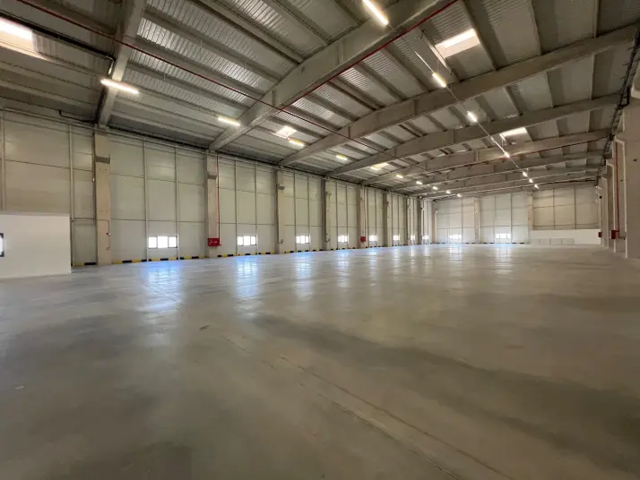 ÜÇ ELMASTAN 2.500 M²KAPALI-2.500 M²AÇIK 400 KW ENERJİLİ FABRİKA