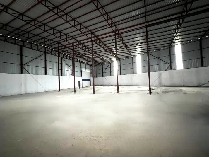 ÜÇ ELMASTAN KISIK SANAYİNİN YANINDA 1.000 M² MUHTEŞEM BİR DEPO