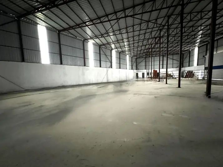 ÜÇ ELMASTAN KISIK SANAYİNİN YANINDA 1.000 M² MUHTEŞEM BİR DEPO