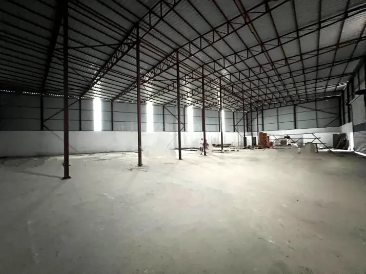 ÜÇ ELMASTAN KISIK SANAYİNİN YANINDA 1.000 M² MUHTEŞEM BİR DEPO