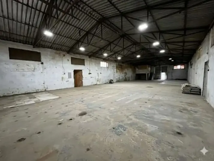 ÜÇ ELMASTAN YOLA CEPHELİ ÜRETİME UYGUN 300 M² OFİSLİ İŞ YERİ