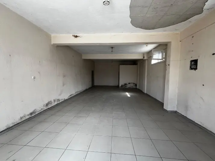 ÜÇ ELMASTAN 24 SAAT GÜVENLİKLİ KÜNER KAVŞAĞINA YAKIN 125 M²DEPO