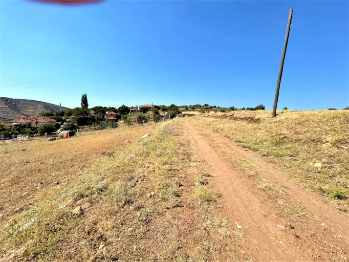 Turyaptan Manisa Salihli Kemer Kalede İmarlı Arsa