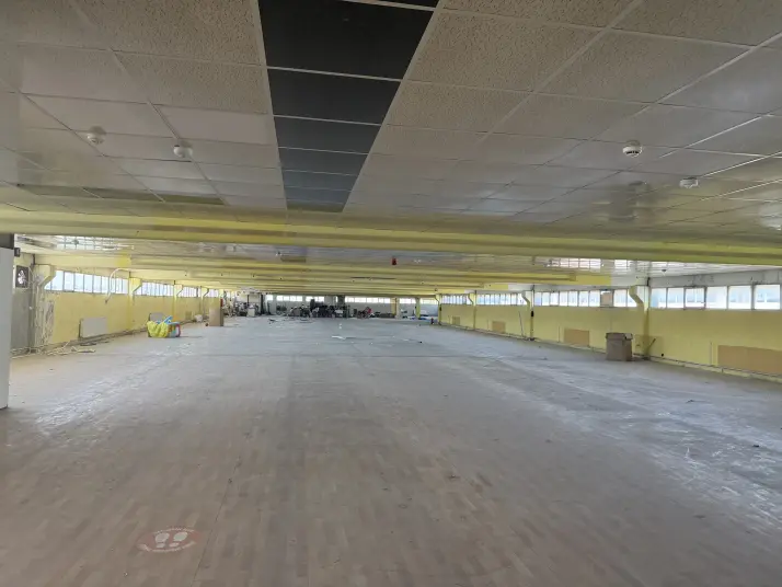     Ana Arter Üzeri Köşe Fabrika Sanayi + Atık Üretim Uygun