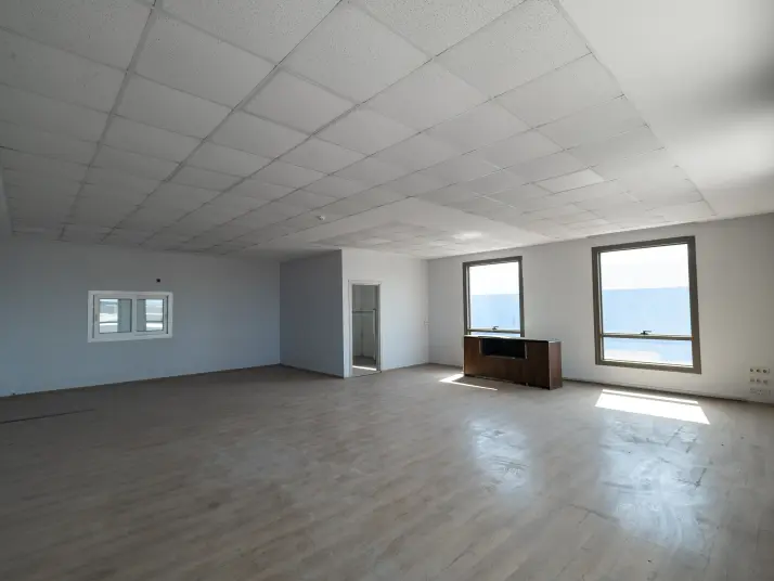ALOSBİ’DE 2.800 m² KAPALI ALANLI KİRALIK FABRİKA