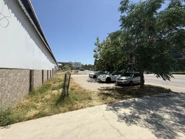 Sarnıç’ta Kiralık Fabrika
