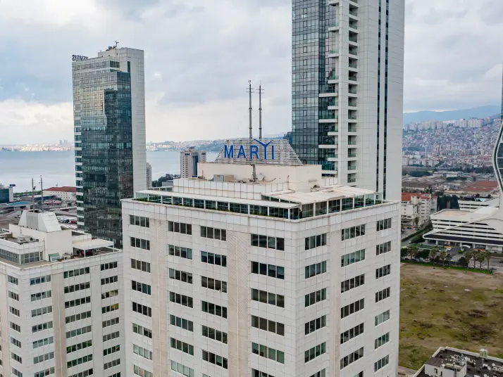 CİHAT ERDOĞAN&#39;DAN BAYRAKLI MARTI TOWER&#39;DA KİRALIK OFİS KATI