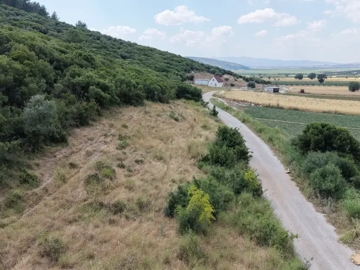 İZMİR ÇAKALTEPEDE SATILIK TEKTAPU 700 M2 SAHİLE YAKIN YATIRIMLIK BAHÇE