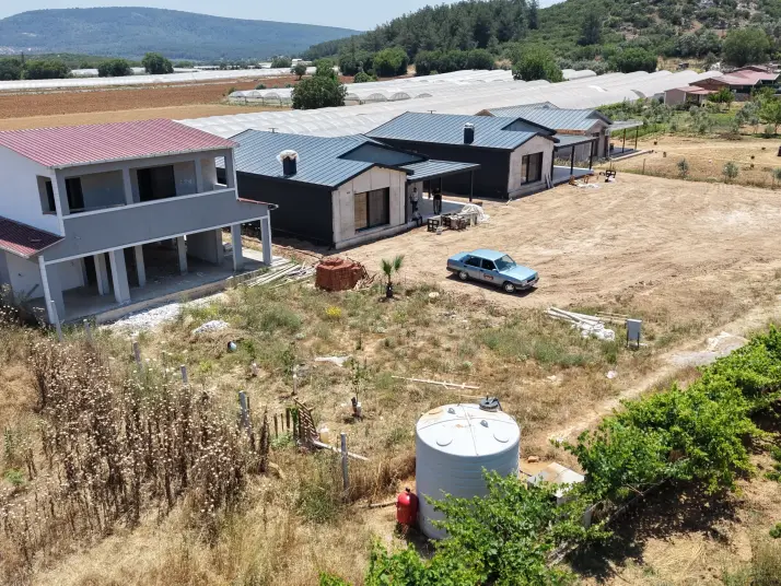 ATAKÖYDE SATILIK 500 M2 TAPULU BAHÇE 200 M2 DUBLEKS ELEKTRİK SU SAHİLE YAKIN