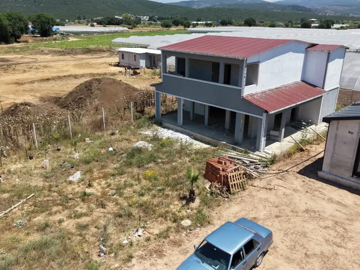 ATAKÖYDE SATILIK 500 M2 TAPULU BAHÇE 200 M2 DUBLEKS ELEKTRİK SU SAHİLE YAKIN