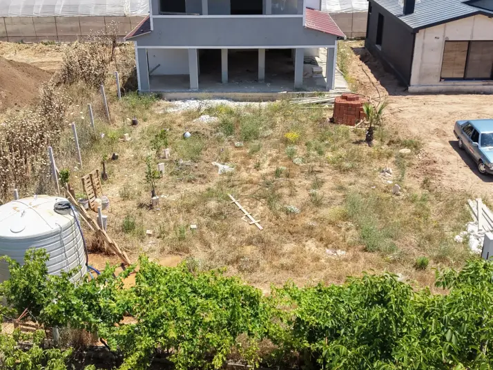 ATAKÖYDE SATILIK 500 M2 TAPULU BAHÇE 200 M2 DUBLEKS ELEKTRİK SU SAHİLE YAKIN