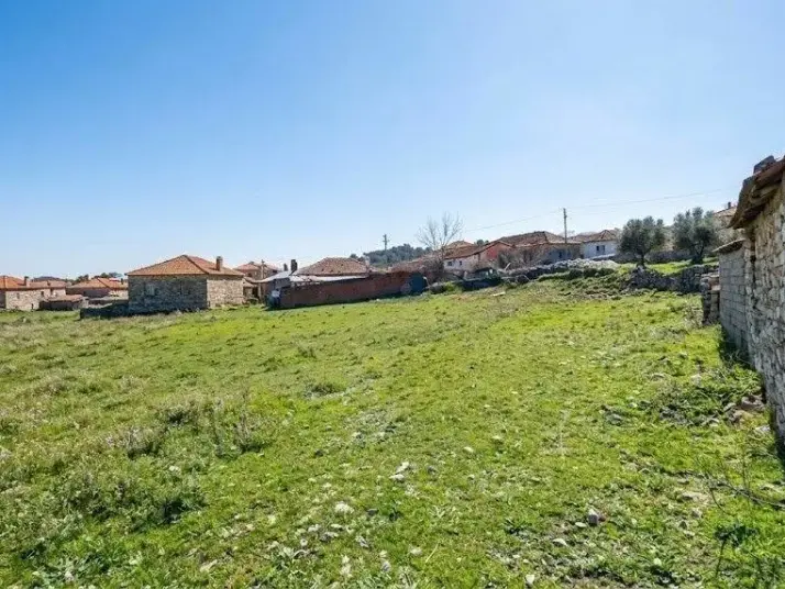 Bergama 405m2 Koyici Imarli Satilik Arsa
