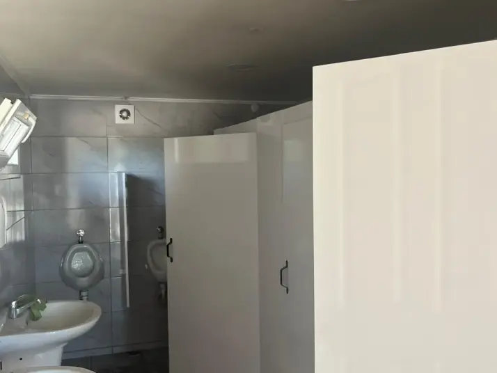 MENDERESTE 2550 M2 KİRALIK DEPO