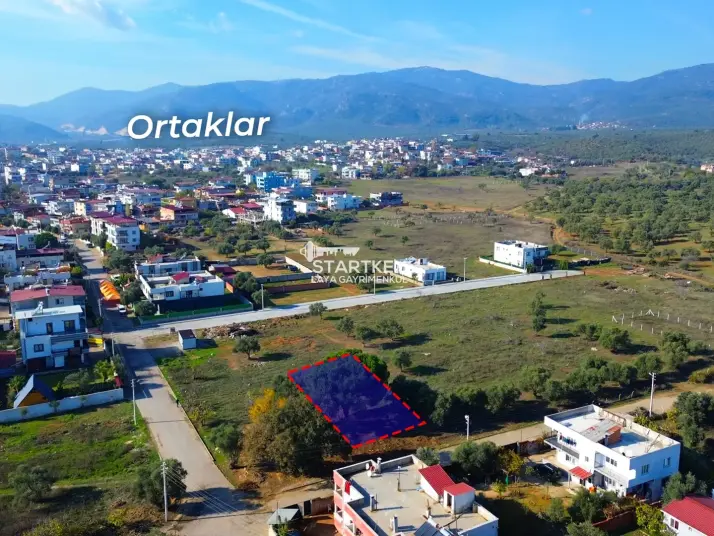 ORTAKLAR MAHALLESİ&#39;NDE SATILIK İMARLI ARSA