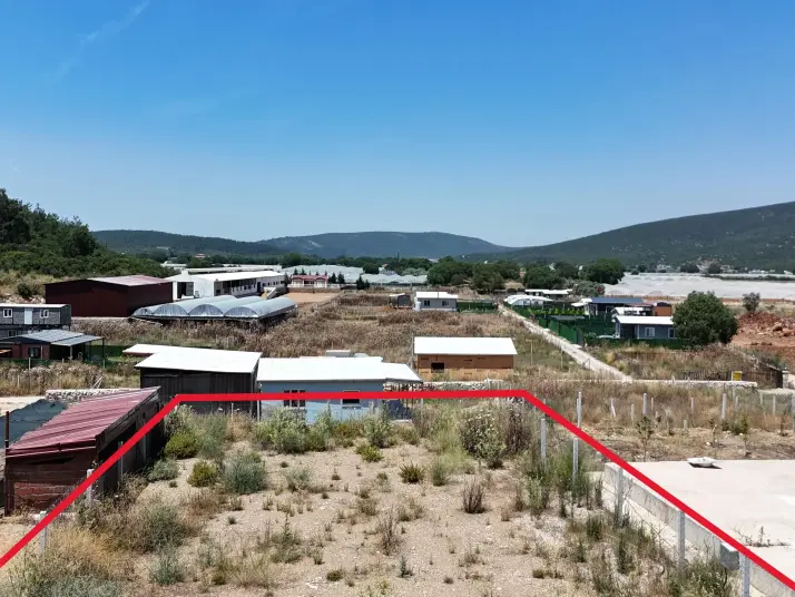  ATAKÖY&#39;de 320 m2 KÖK HİSSE TAPULU TARLA