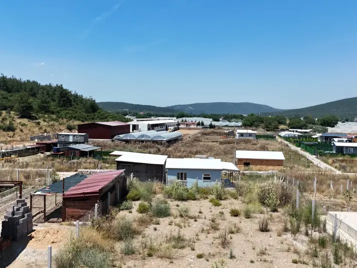  ATAKÖY&#39;de 320 m2 KÖK HİSSE TAPULU TARLA