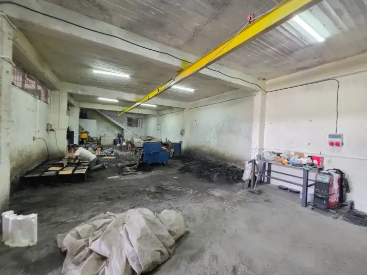 IŞIKKENT SATILIK BACALI 500M2 İŞYERİ