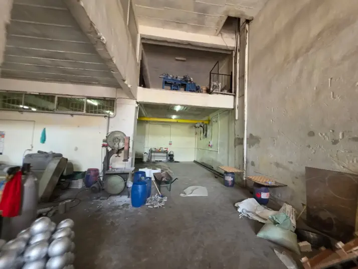 IŞIKKENT SATILIK BACALI 500M2 İŞYERİ