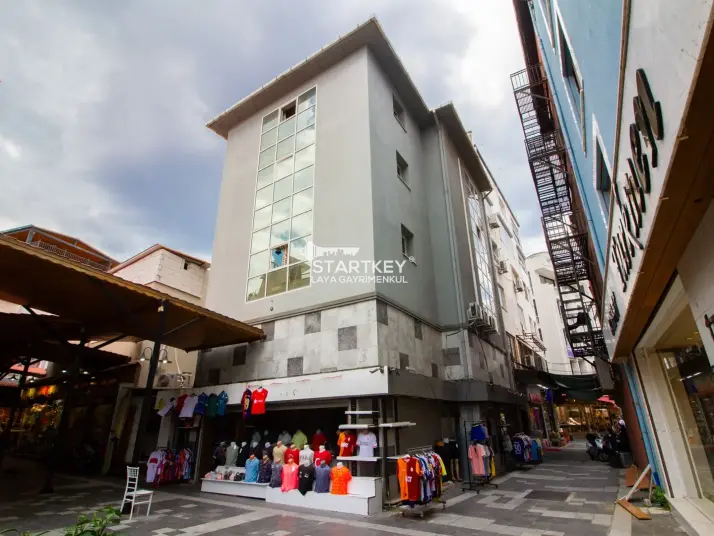 KUŞADASI EGE PORT KARŞISINDA 2 ADET SATILIK DAİRE