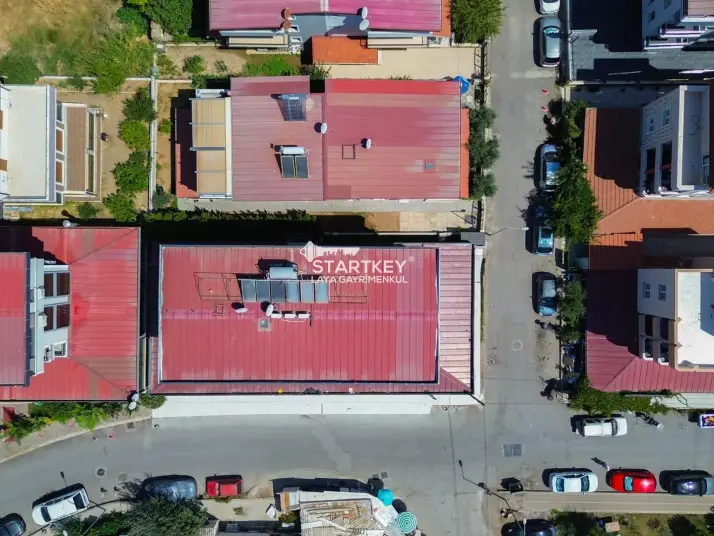 GÜMÜLDÜR&#39;DE SAHİLE 160 M 50 YATAK KAPASİTELİ RUHSATLI BUTİK OTEL