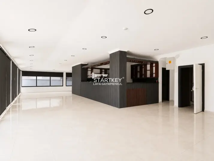 GÜMÜLDÜR&#39;DE SAHİLE 160 M 50 YATAK KAPASİTELİ RUHSATLI BUTİK OTEL