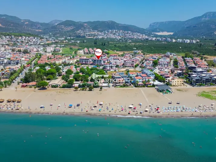 GÜMÜLDÜR&#39;DE SAHİLE 160 M 50 YATAK KAPASİTELİ RUHSATLI BUTİK OTEL